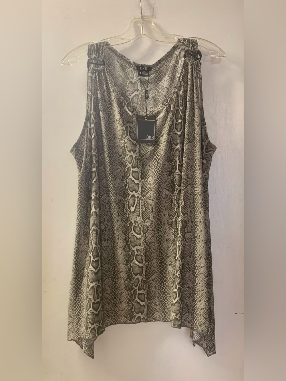 Plus (Full Figure) Sleeveless Sharkbite Tunic with Shoulder ring detail